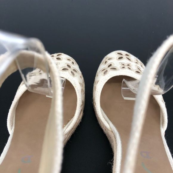 Unisa Unareia Cream Embroidered Eyelet Ankle Strap Espadrille Wedge Sandals 8 - Picture 10 of 15